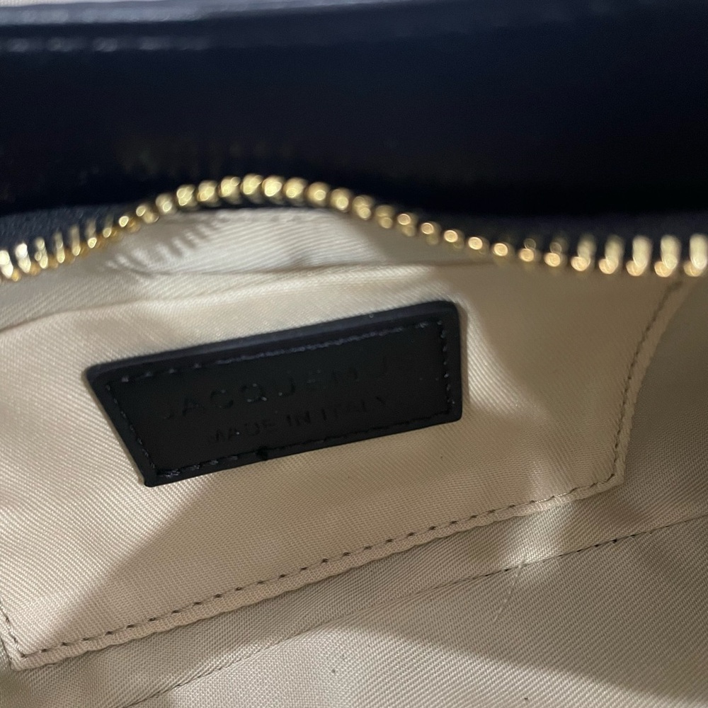 Jacquemus Black Leather Small Shoulder Bag with Gold Logo - Picture 9 of 11